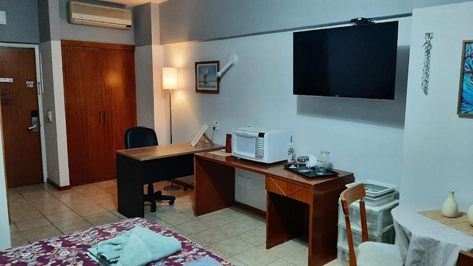Flat A 2 Quadras Da Av Beira Mar, Um Dos Principais Pontos Turisticos De Fortaleza. Exterior photo